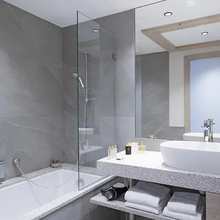 Mgm & Residences - De Joy לה גראן-בורנו