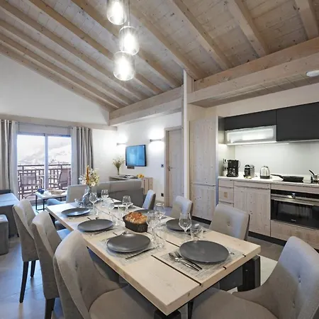 Mgm & Residences - De Joy 5*