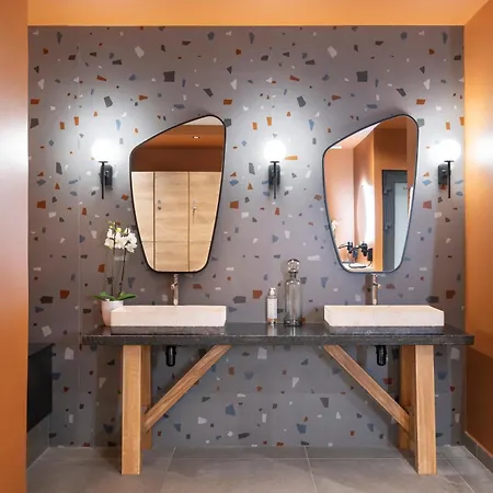 Mgm & Residences - De Joy