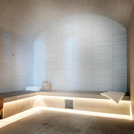Mgm & Residences - De Joy 5*